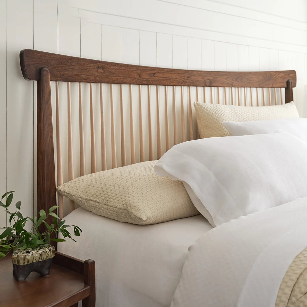 Hudson Valley Spindle Bed - King - Image 5