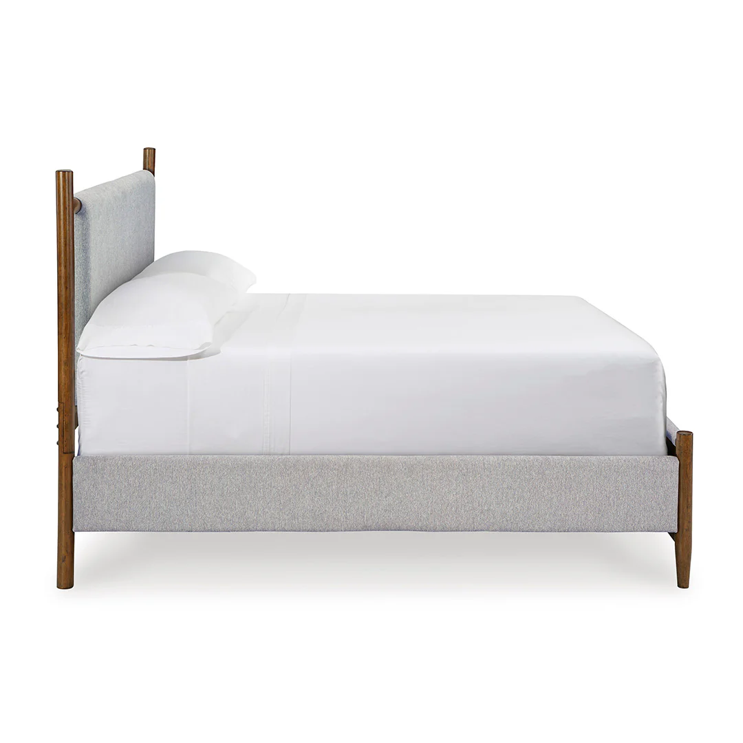 Lyncott Upholstered Bed - Image 4