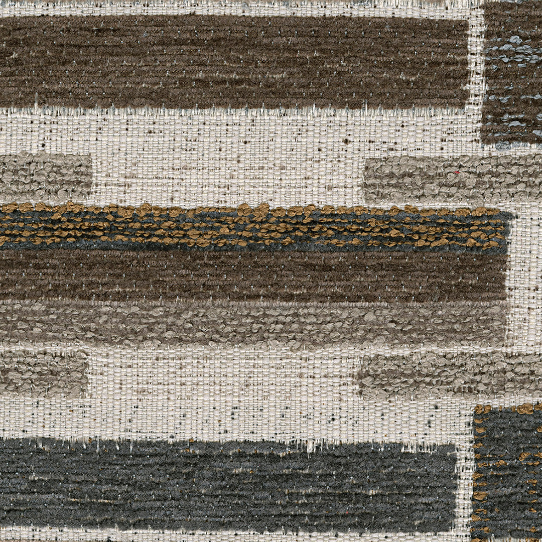 Ophannon Sectional with Chaise - Image 4
