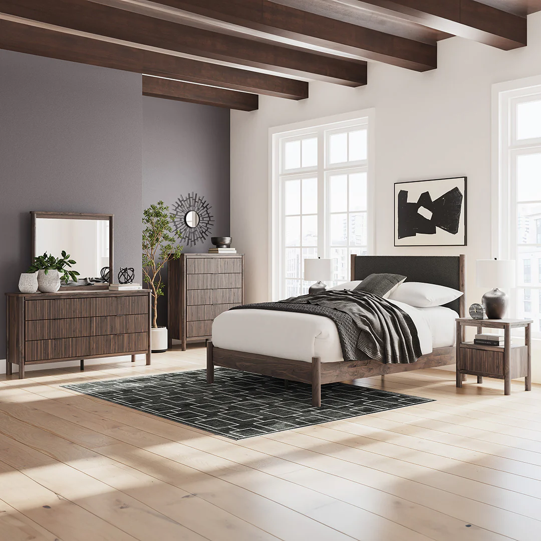 Pamytta Upholstered Bed - Image 2