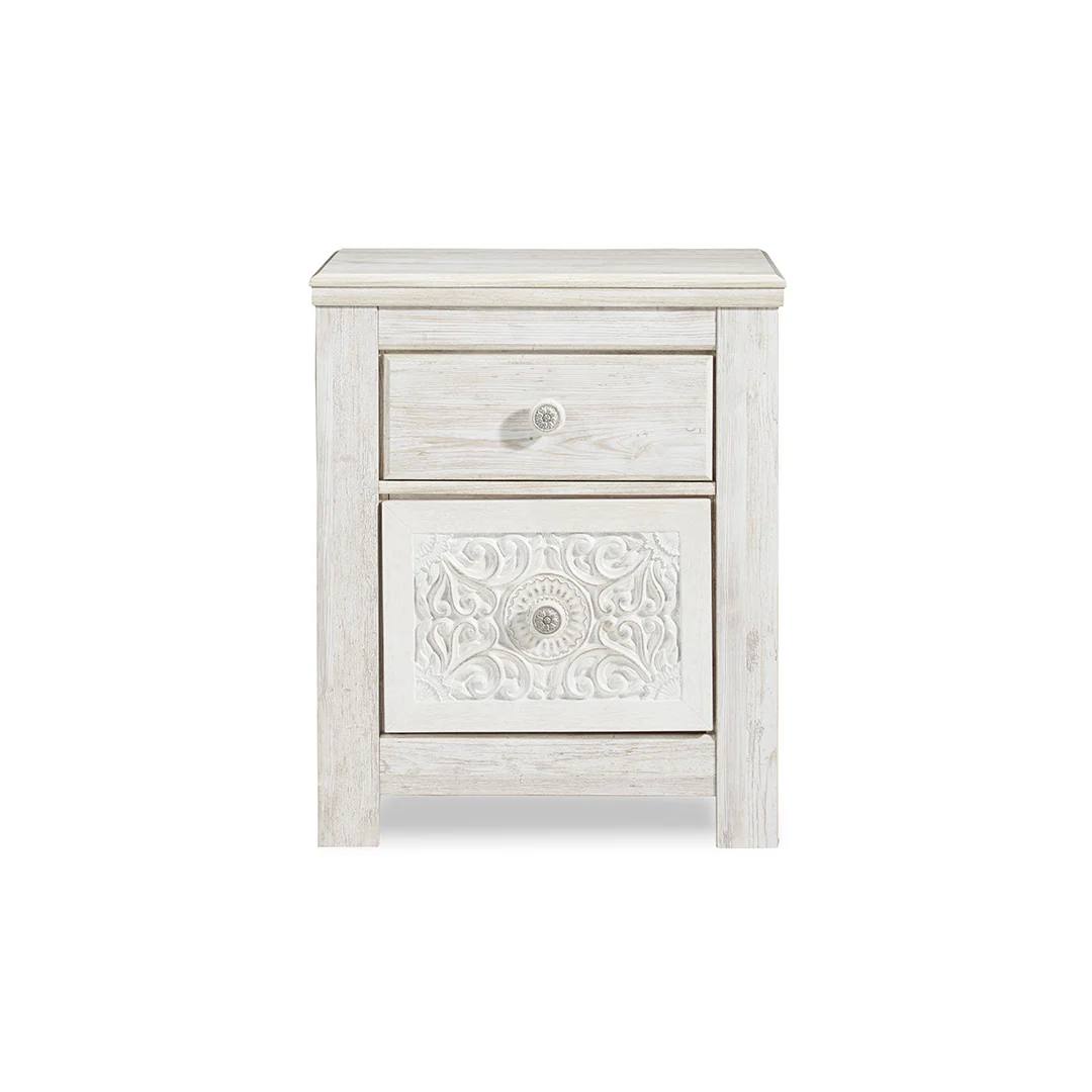 Paxberry Nightstand - Image 3