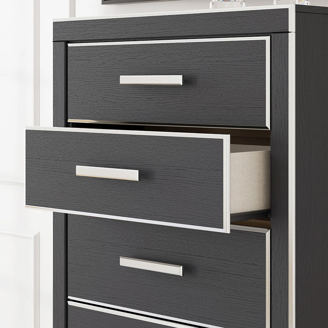 Zuraleus Chest - Image 8